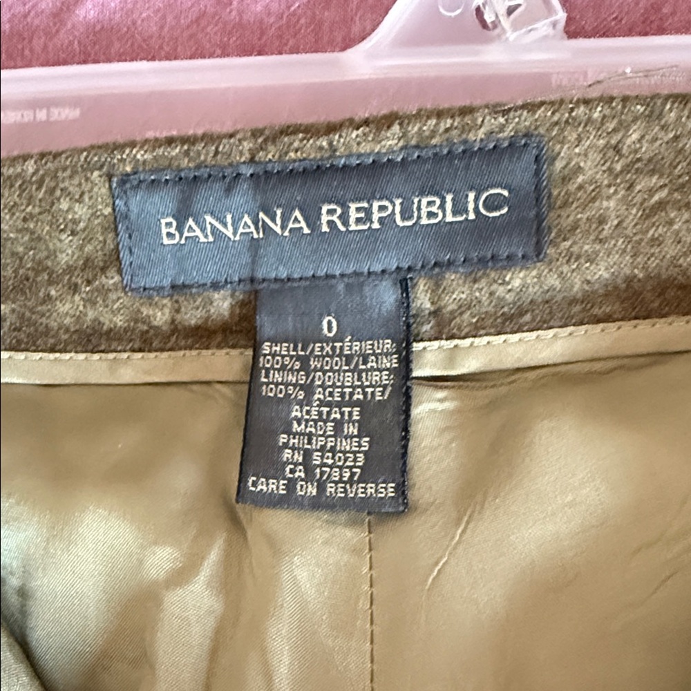 Banana Republic Women's Tan Straight Leg Pants - Picture 2 of 4